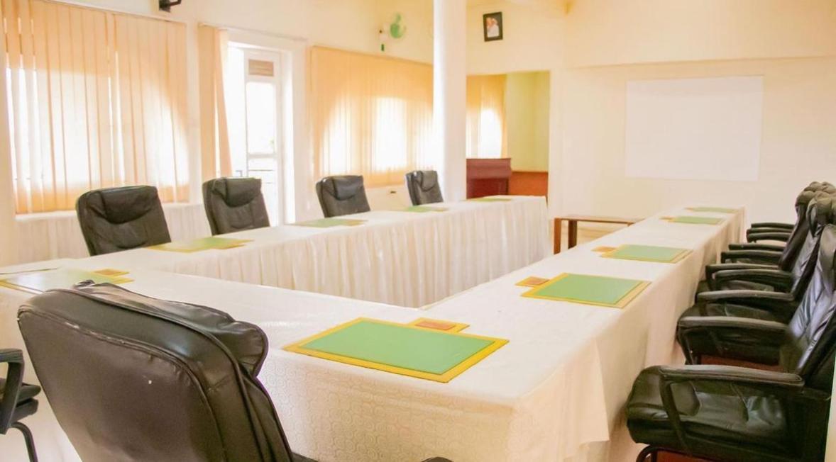 Country Lake Resort Garuga Entebbe Exterior foto
