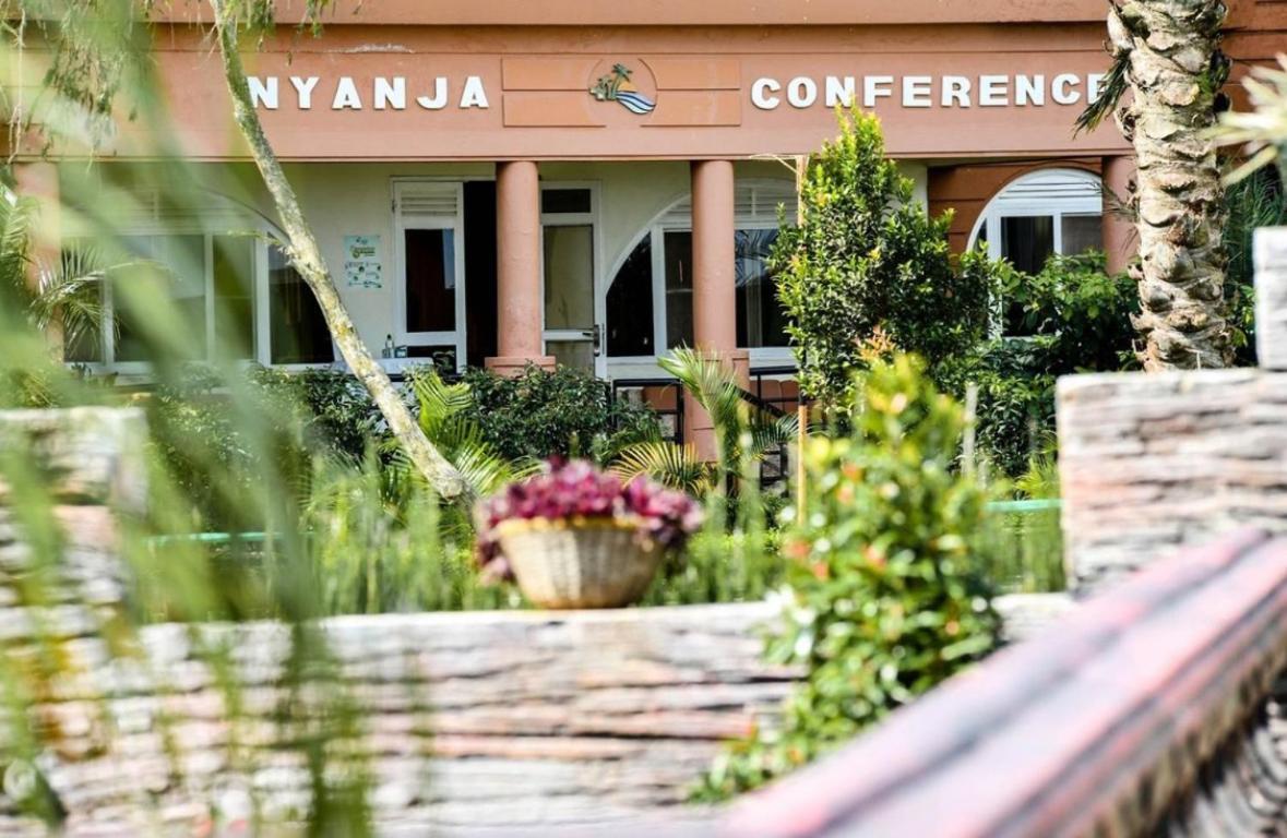 Country Lake Resort Garuga Entebbe Exterior foto