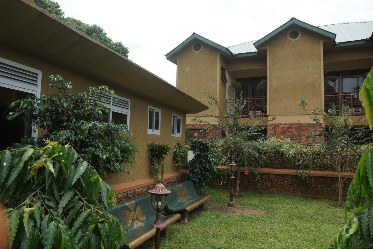 Country Lake Resort Garuga Entebbe Exterior foto