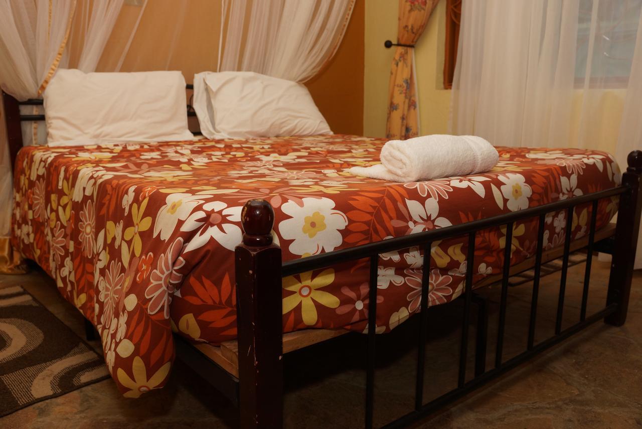 Country Lake Resort Garuga Entebbe Exterior foto