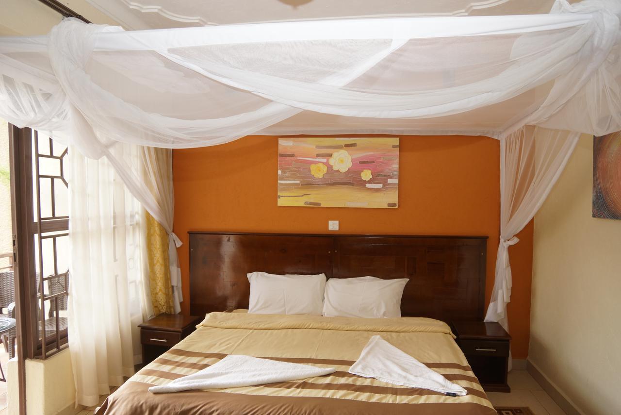 Country Lake Resort Garuga Entebbe Exterior foto