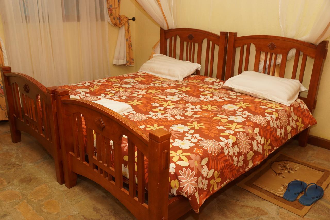 Country Lake Resort Garuga Entebbe Exterior foto
